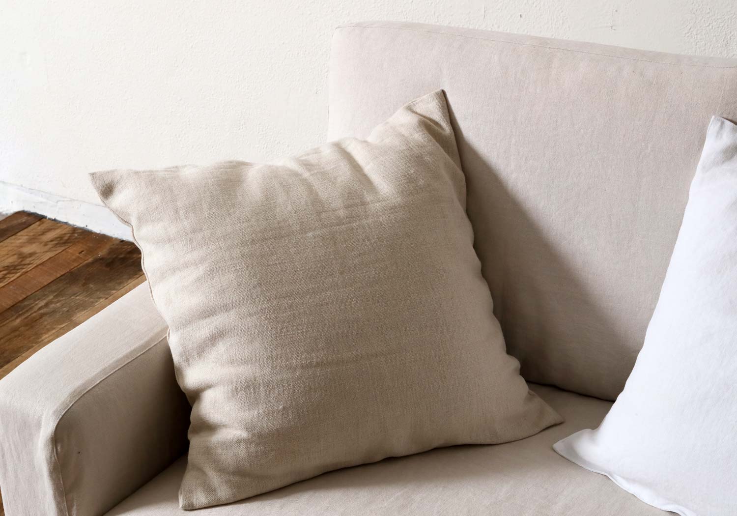 Nora Linen Sofa with Velcro