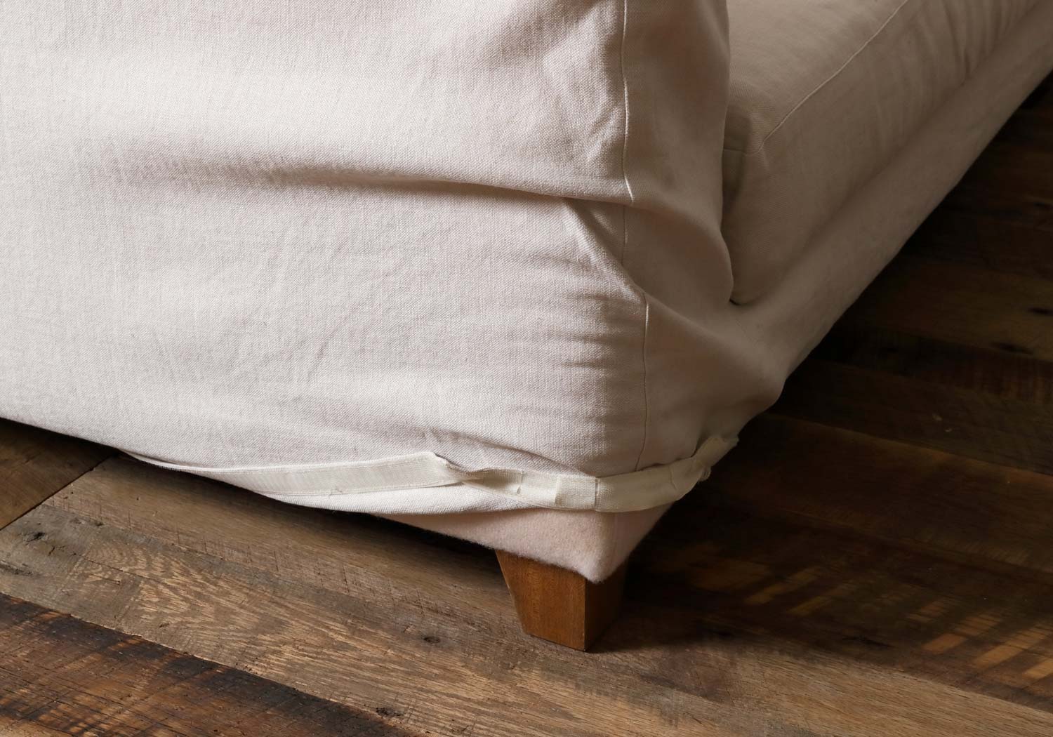 Nora Linen Sofa with Velcro