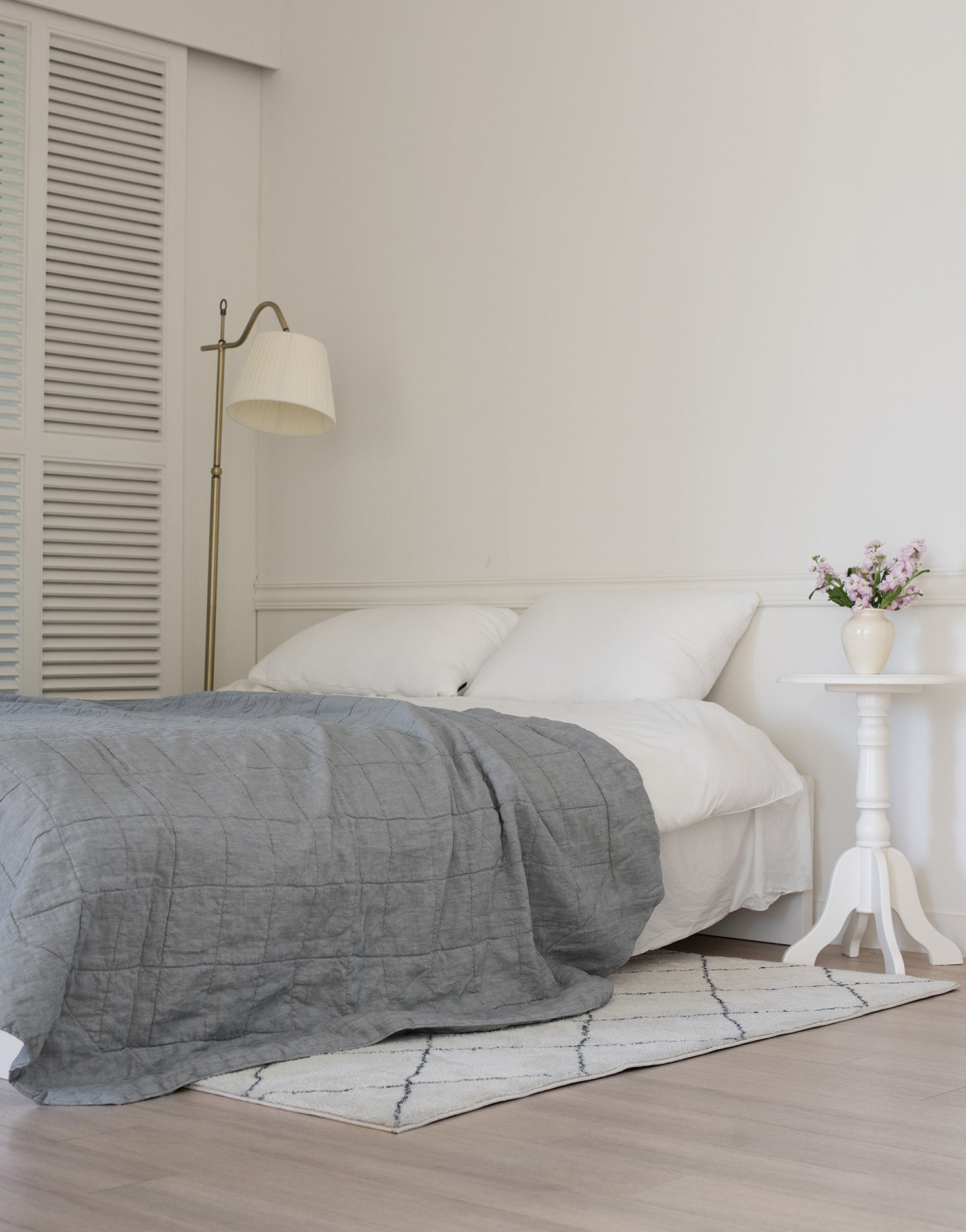 [Upper Class] 프렌치 스타일  리넨/면 리버서블 퀼트 스로우 라폴라   펄 그레이