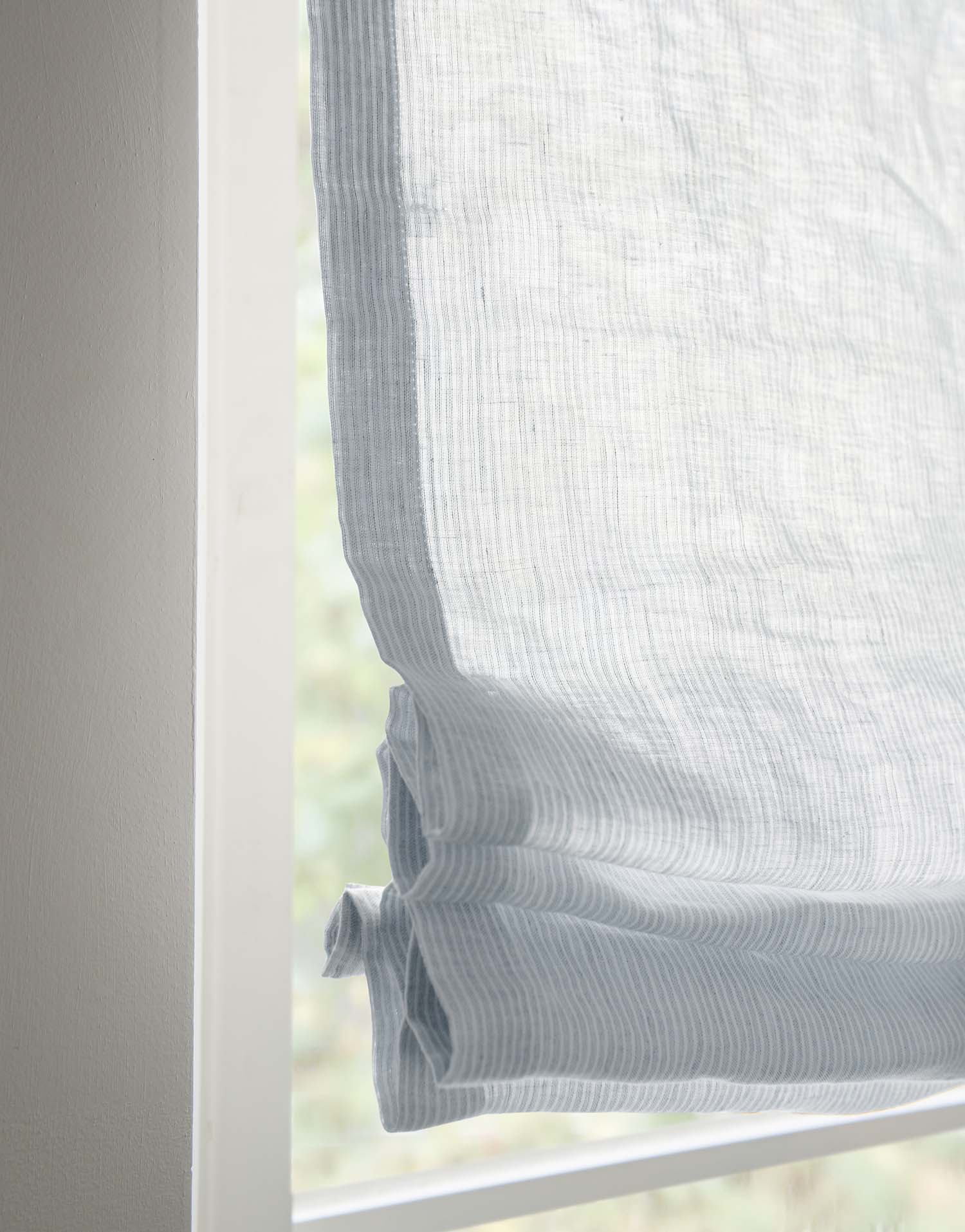 유럽 이탈리아 프리미엄 리넨 하우스 구다모, 퀸트에센셜 린넨 로만쉐이드 웨이브 디자인, 마리오네 블루, 맞춤제작 | GUDAMO Italian Linen Roman Shade Wave Design Marione Blue Custom