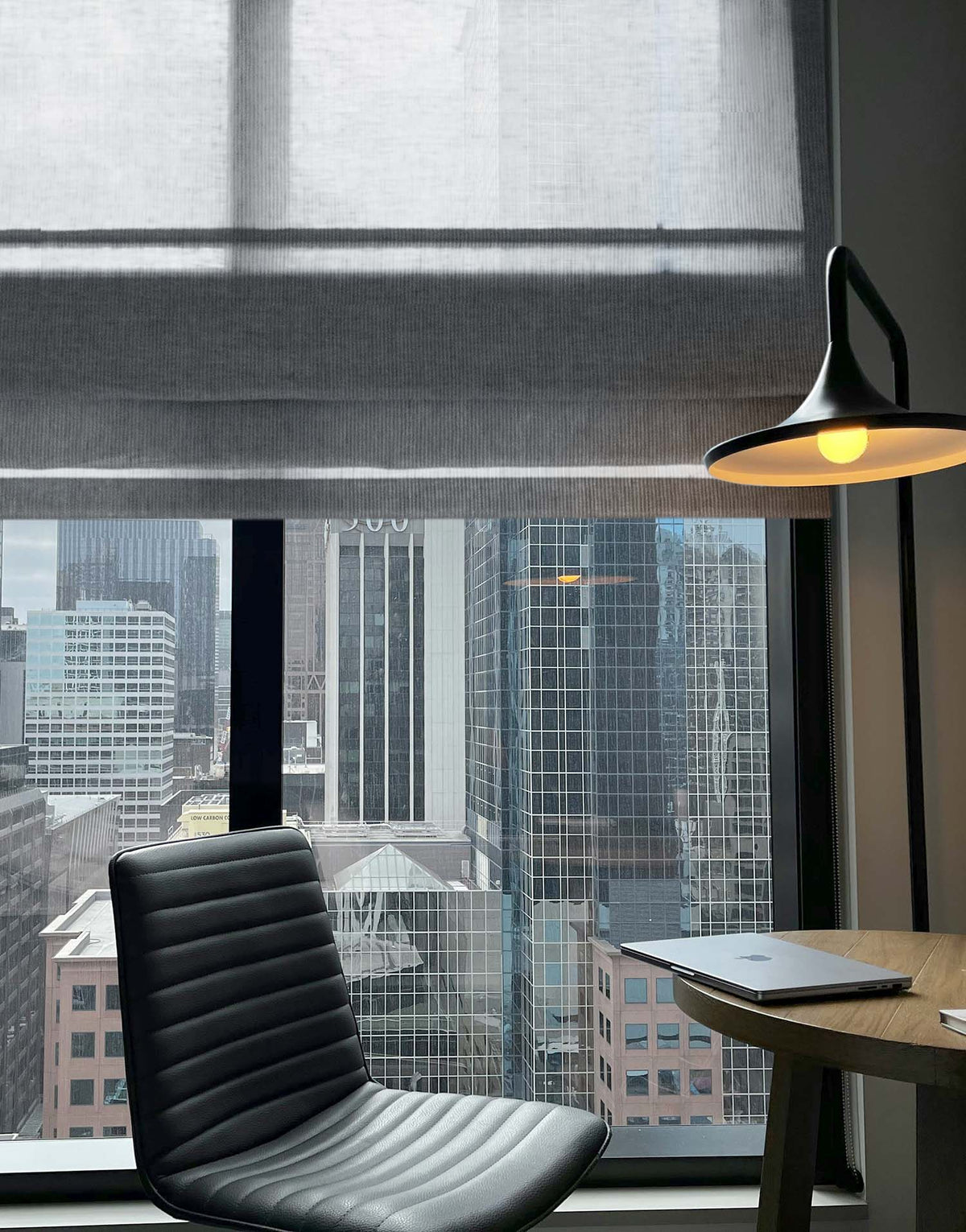 유럽 이탈리아 프리미엄 리넨 하우스 구다모, 퀸트에센셜 린넨 로만쉐이드 플랫 디자인, 마리오네 슬레이트, 맞춤제작 | GUDAMO Italian Linen Roman Shade Flat Design Marione Slate Custom