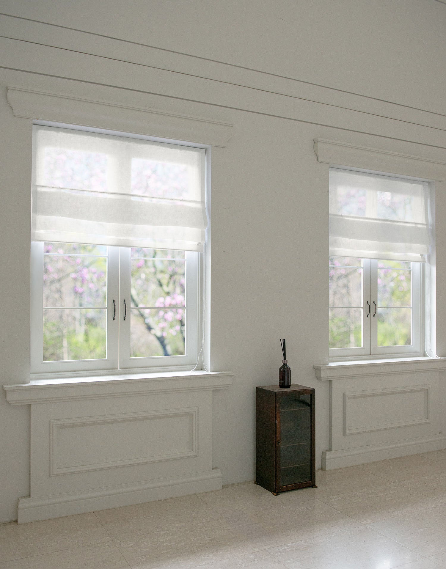 유럽 이탈리아 프리미엄 리넨 하우스 구다모, 퀸트에센셜 린넨 로만쉐이드 플랫 디자인, 베네토 오이스터, 맞춤제작 | GUDAMO Italian Linen Roman Shade Flat Design Veneto Oyster Custom