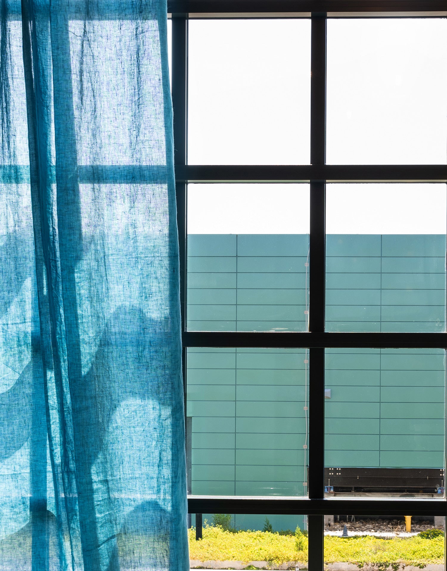 프랑스 수입 리넨 세미 오패크 커튼 코르시카 페트롤 블루 거실 안방 인테리어 포인트 린넨 커튼
