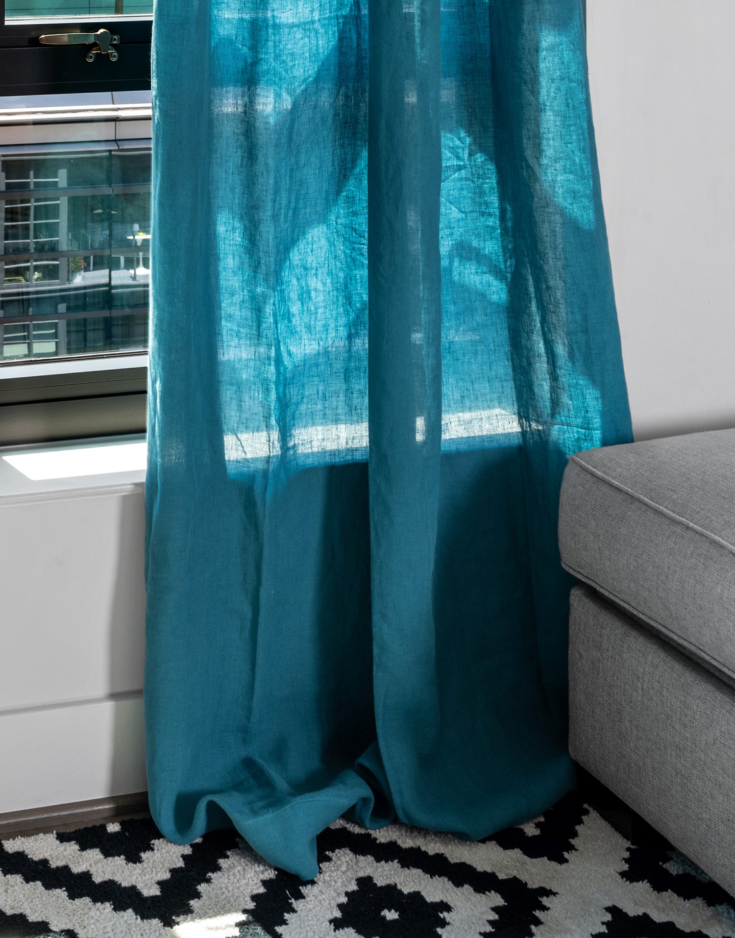 프랑스 수입 리넨 세미 오패크 커튼 코르시카 페트롤 블루 거실 안방 인테리어 포인트 린넨 커튼
