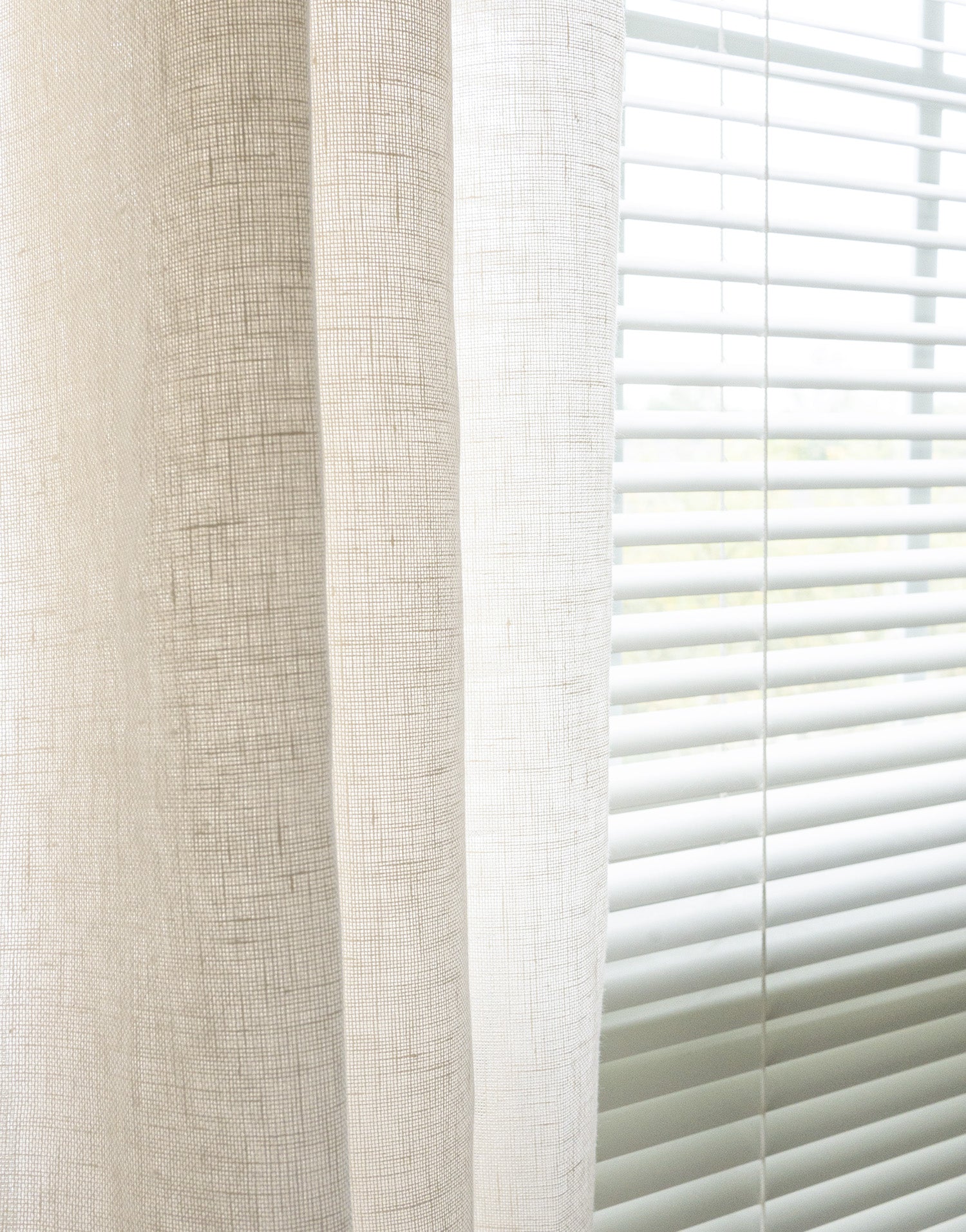 이태리 수입 리넨 시어 커튼 줄리아노 에크루 내추럴 톤의 유럽 린넨 커튼
