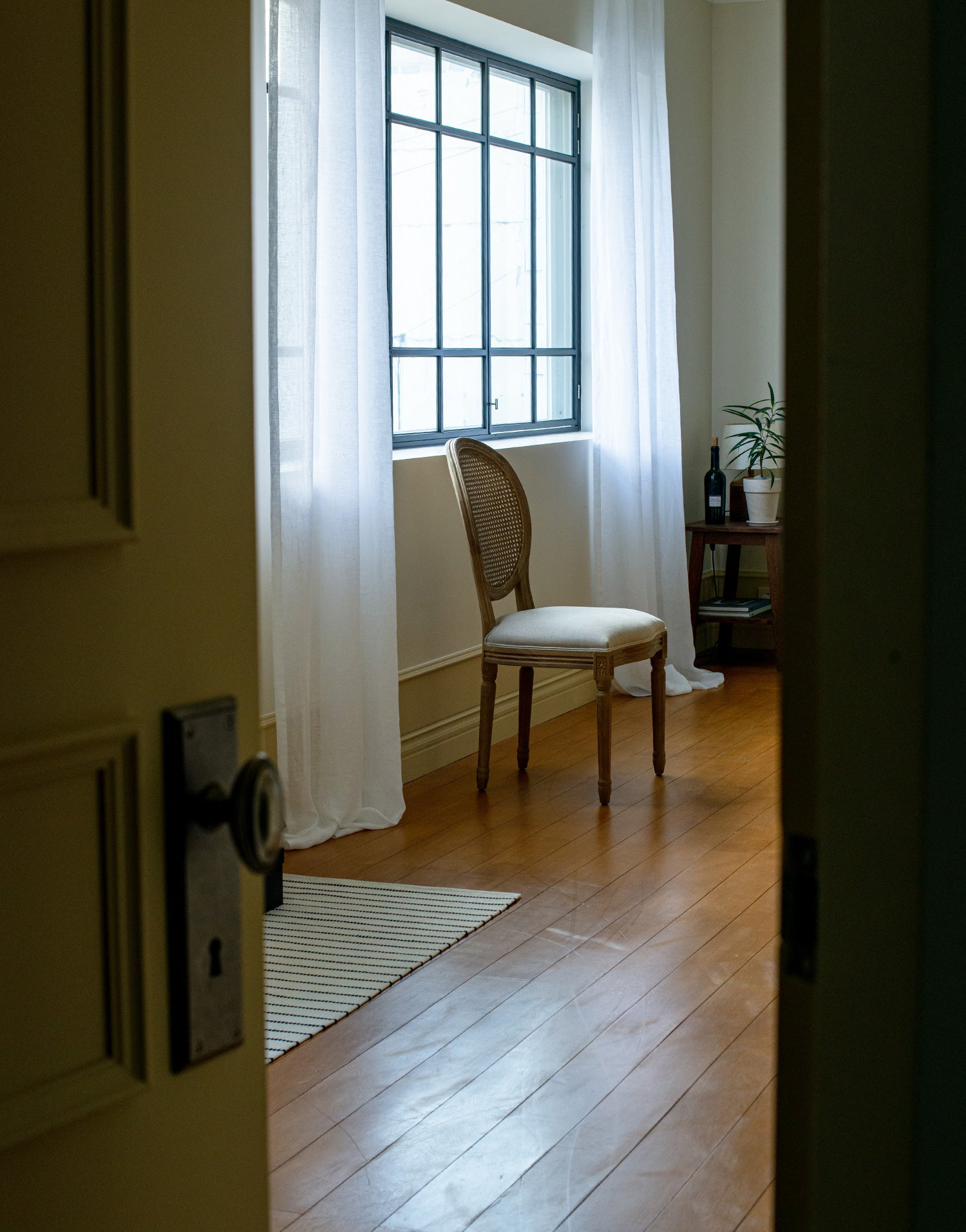 이태리 실키 리넨 시어 커튼 미니아토 화이트 고급스러운 광택의 수입 린넨 커튼
