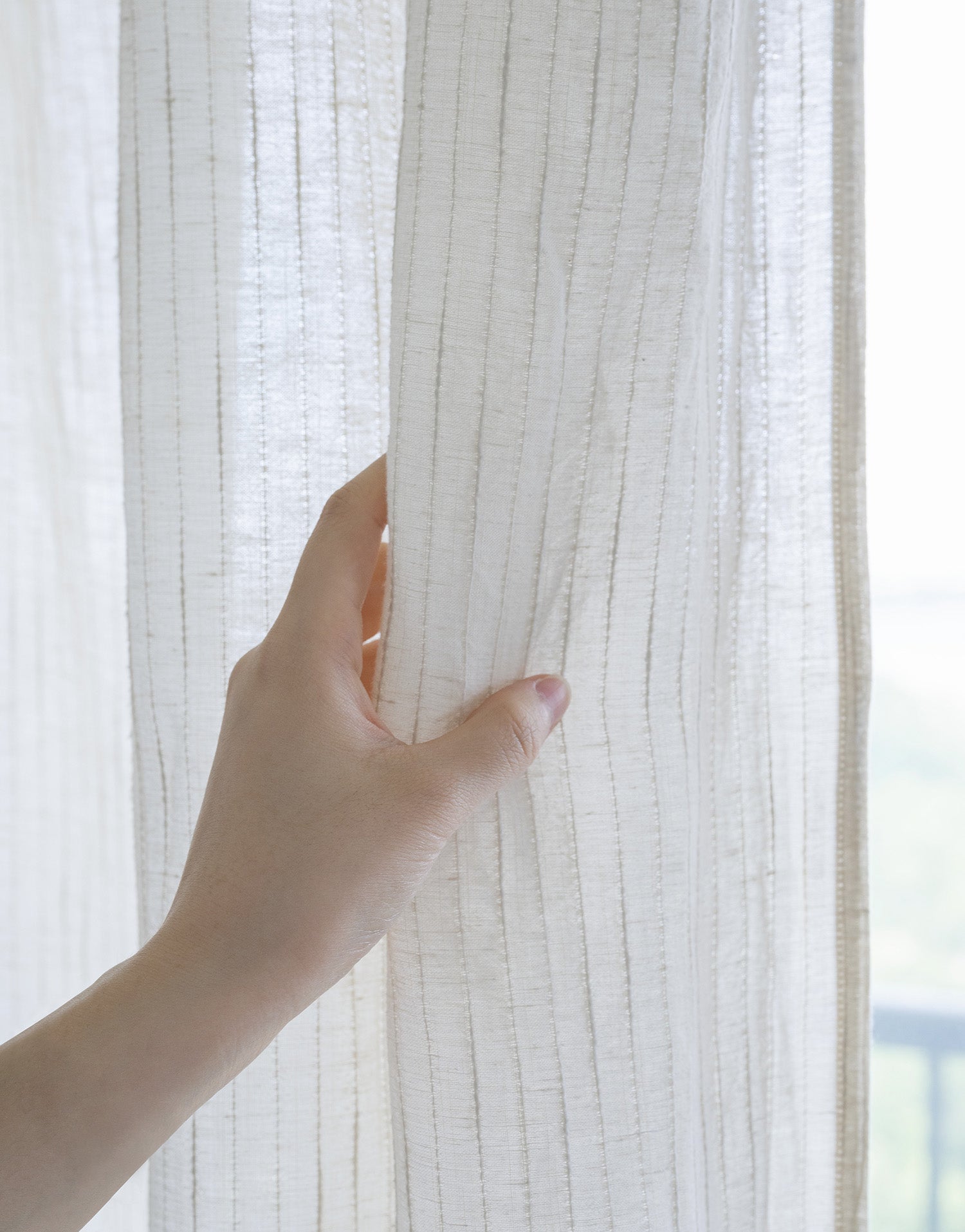 이탈리아 수입 프리미어 린넨 세미 오패크 중간 두께 커텐 맞춤제작 빛조절 사생활 보호 스트라이프 줄무늬 패턴 리넨 커튼