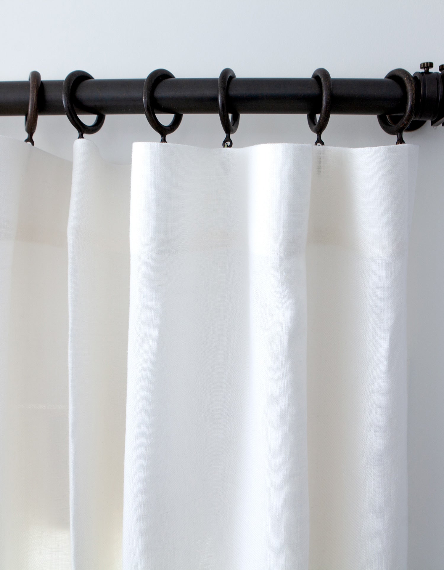 이태리 수입 고밀도 화이트 린넨 커튼 오패크 맞춤제작 빛 차단용 커텐