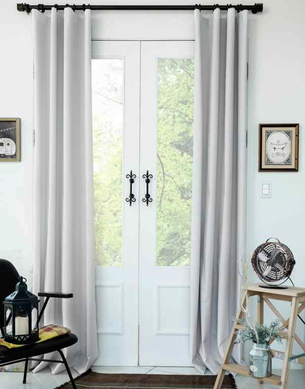 미국 수입 100% 암막 블랙아웃 커튼 맞춤제작 워터포드 앤틱 스노우 화이트 컬러로 빛 차단과 숙면에 적합한 암막커튼